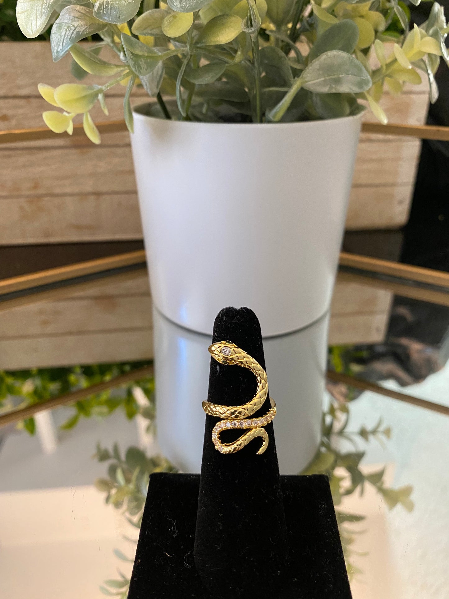 Tail Snake Ring